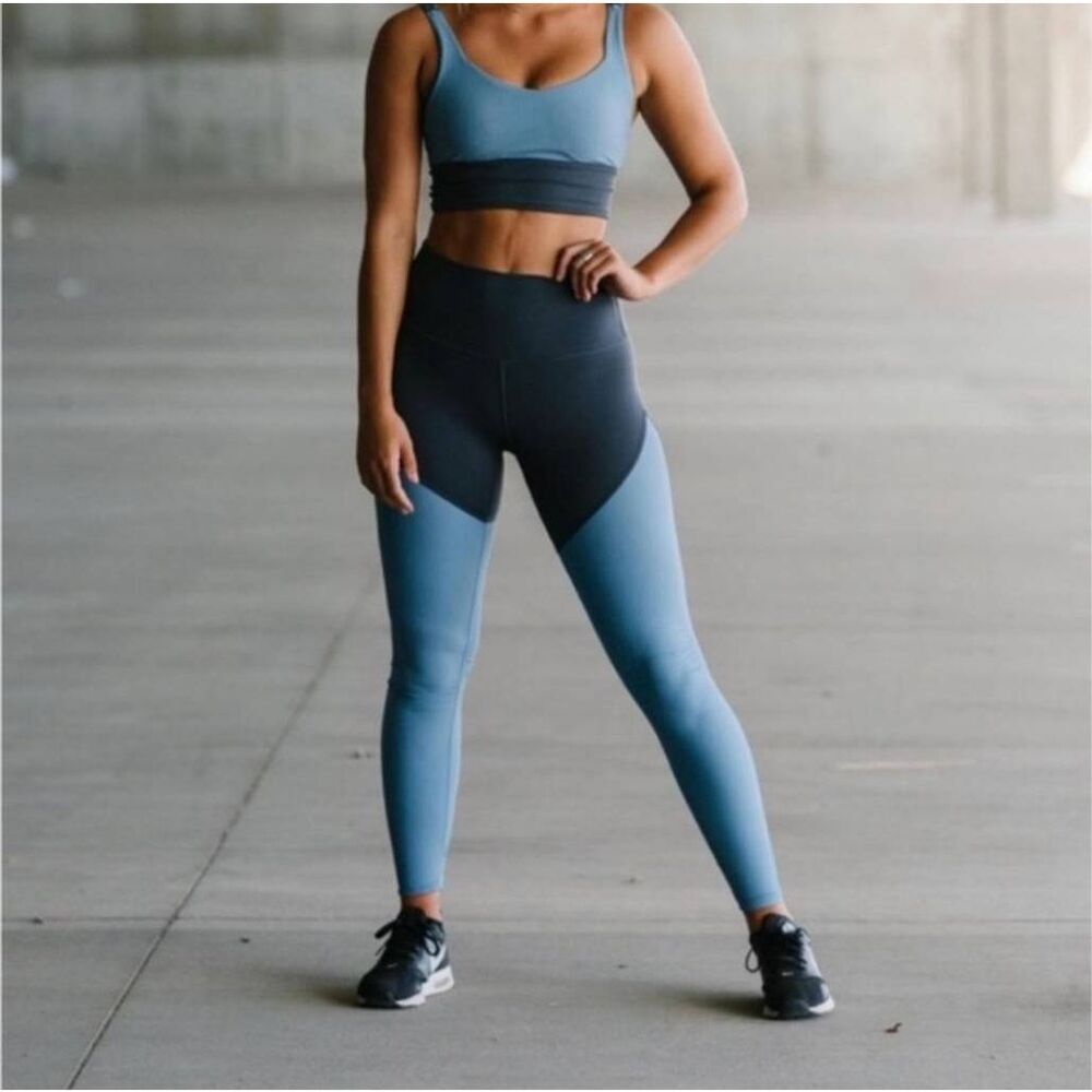 Zyia Active Storm Parallel Luxe Ribbed Ruched Legging Size 8/10